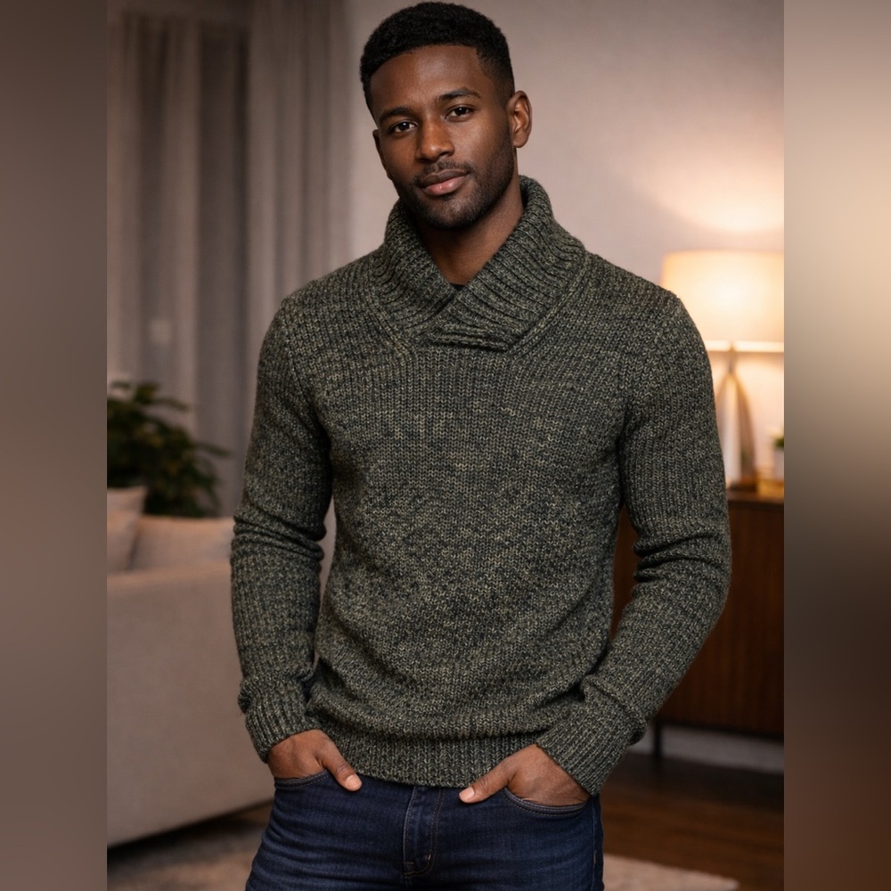 Banana Republic Men's Dark Green Turtleneck Sweater